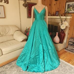 Stunning JVN by Jovani Emerald Satin Ball Gown – NWT